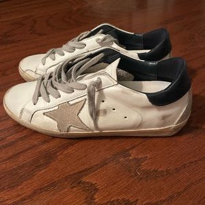 golden goose women’s shoes size 39 white with gray star and laces barely used